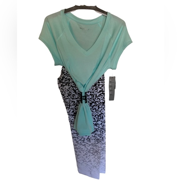 NWT Ideology celery green workout shirt. size Large. Stretchy and lightweight! - Picture 3 of 5